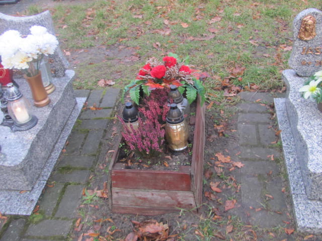 Grób Izabela Bula