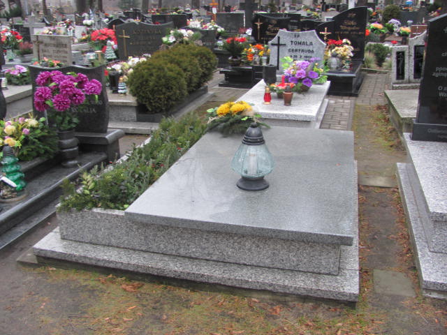 Marta Karwat Bieruń Stary Bartłomieja Apostoła - Grobonet - Wyszukiwarka osób pochowanych