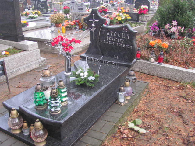Grób Benedykt Latocha