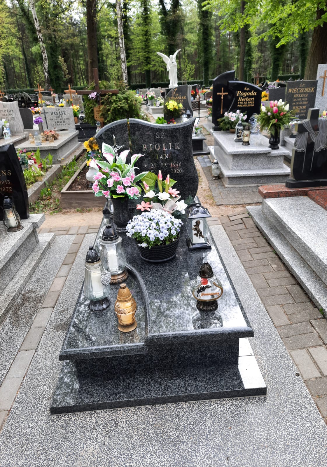 Grób Jan Biolik